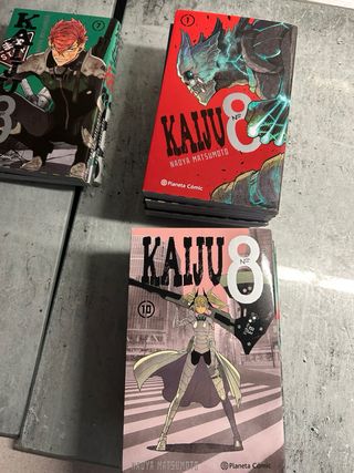 Kaiju 8 nº 01