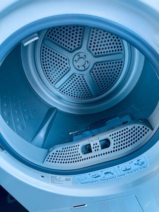 349.Secadora Hisense 8 kilos Bomba de Calor Nueva