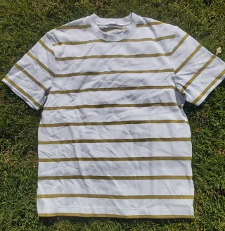 Camiseta Zara Rayas Verde y Blanco.