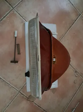 CHRYSLER 150. FARO DELANTERO IZQUIERDO.