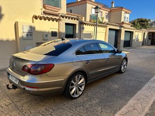 Volkswagen Passat CC 2009