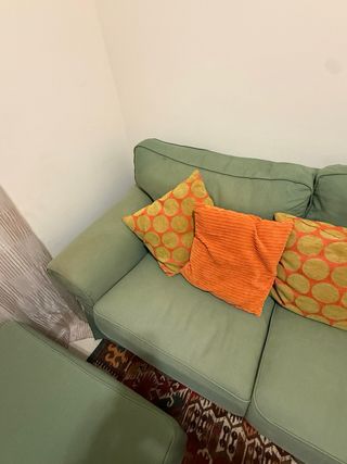 Sofá 2 plazas + Puf Almacenaje Verde