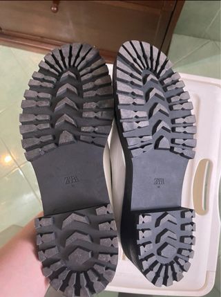 Scarpe Zara bianche Mary Jane con fibbia