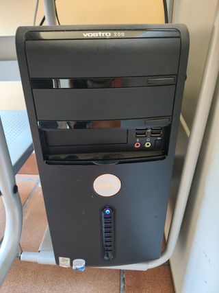 Computer Dell Vostro 200 con schermo