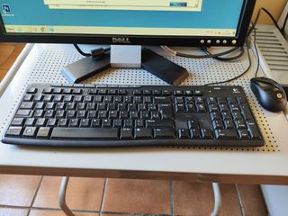 Computer Dell Vostro 200 con schermo