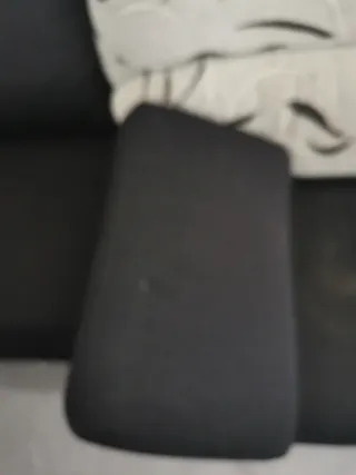 Sofá de 3 plazas tela estampado falta limpiar