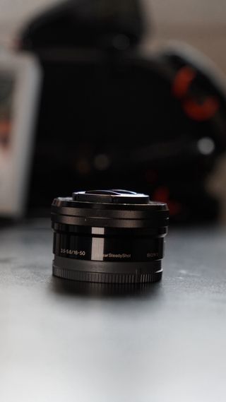 Objetivo Sony 16-50mm OSS Kit Compacto