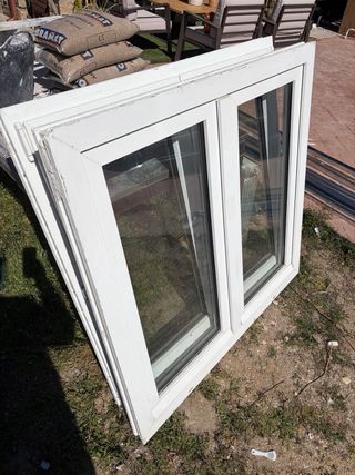 2x Ventana PVC Oscilobatiente Blanca 120x115