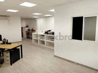 Local comercial en venta en Can Vidalet en Esplugues de Llobregat