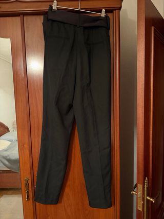Pantalón Zara lazo cintura Talla XS Negro