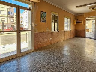 Local comercial en venta en Oliva pueblo en Oliva