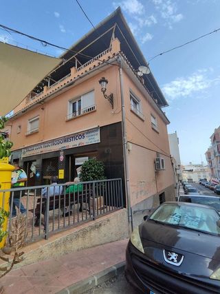 Edificio en venta en Coín