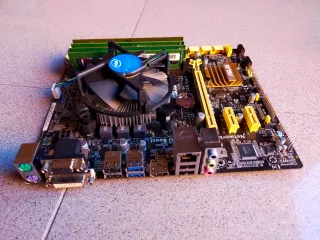 Placa base Asus B85M-G