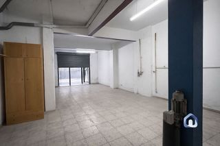 Local comercial en venta en El Calderi - Estació del Nord - Estació de França en Mollet del Vallès