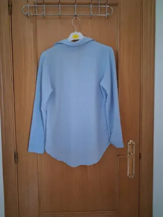 Camisa fluida basica azul tendencia