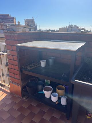 Mesa de exterior metálica