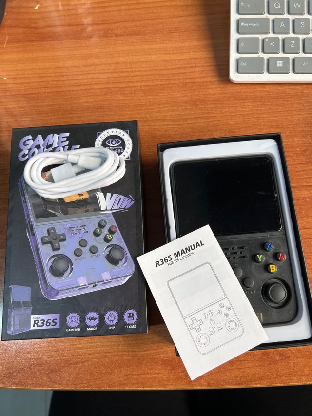 Consola de videojuegos R36S