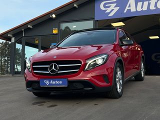 Mercedes-Benz GLA 200 Urban 155 CV TECHO SOLAR