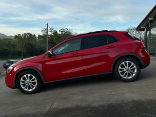 Mercedes-Benz GLA 200 Urban 155 CV TECHO SOLAR