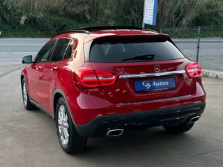 Mercedes-Benz GLA 200 Urban 155 CV TECHO SOLAR