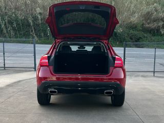 Mercedes-Benz GLA 200 Urban 155 CV TECHO SOLAR