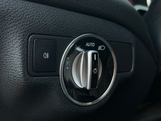 Mercedes-Benz GLA 200 Urban 155 CV TECHO SOLAR