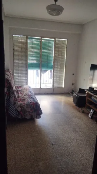 ofrezco habitacion a chica responsable