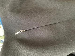 Traje de pantalón negro