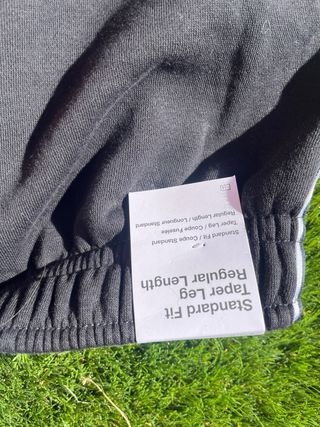 Pantalones Nike negros con logo