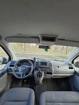 Volkswagen Caravelle 2013