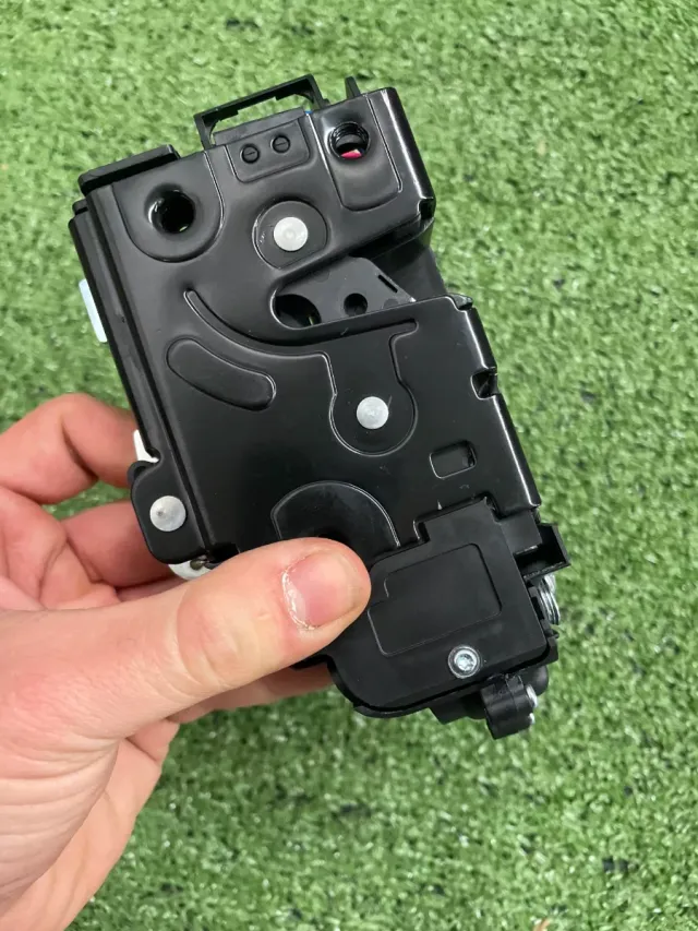 Cerradura Puerta Skoda Seat Vw