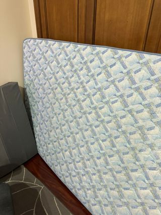 Colchón 135 cm muelles nuevo