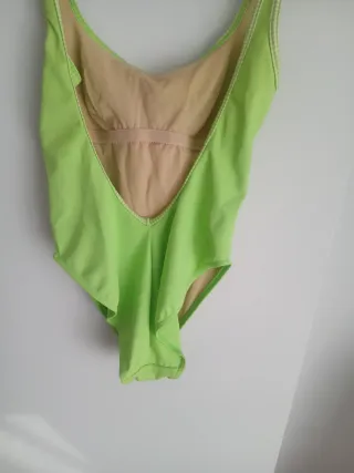 Bañador verde con cactus