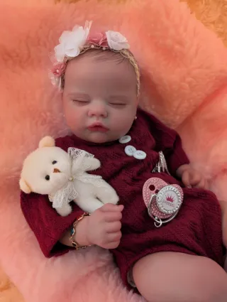 Reborn realizada con genesis horneada y barnizada