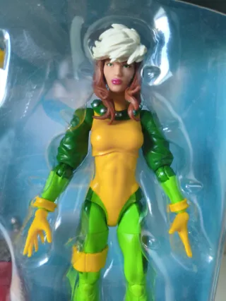 Marvel Legends X-Men Rogue Figura