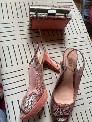 Zapatos y cartera de mano talla 40 eventos