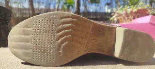 Botas camperas marrones con detalles