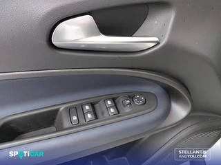 Alfa Romeo Junior Ibrida 108kW (145CV)