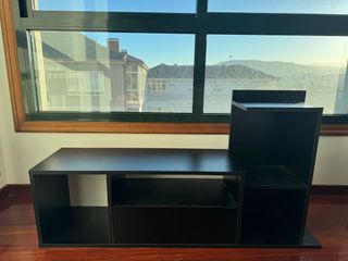 Mueble auxiliar bajo negro