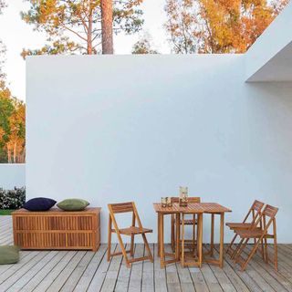 Sedia Pieghevole Salvaspazio in legno di Acacia