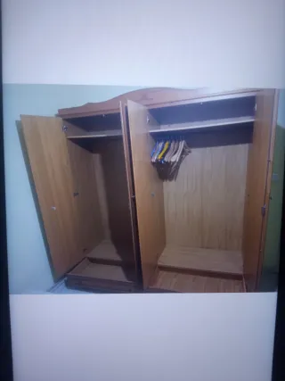 Armario vestidor de madera