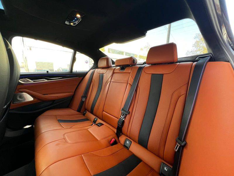 BMW Serie 5 2022, foto 19