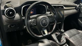 MG ZS 1.5 LUXURY 106 5P