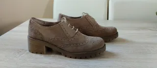 Zapatos de piel sin estrenar