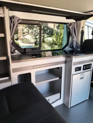 Furgo camper Renault Trafic 2020