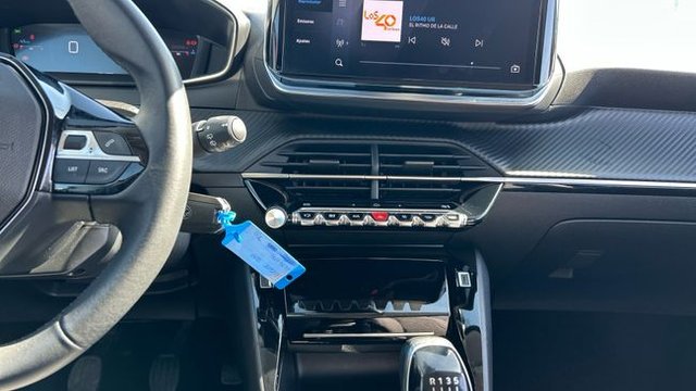 Peugeot 208 1.2 PURETECH 73KW ALLURE 100 5P