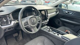 Volvo V60 2.0 B4 P MOMENTUM AUTO 197 5P