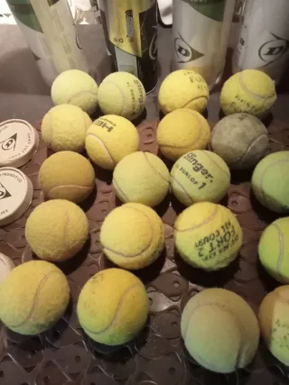 20 palline da tennis usate Dunlop e Head