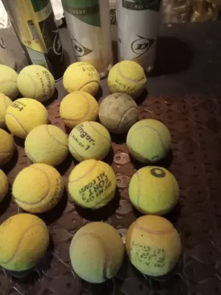 20 palline da tennis usate Dunlop e Head