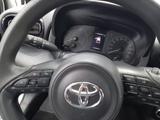 Toyota Yaris 1.5 120H Business Plus